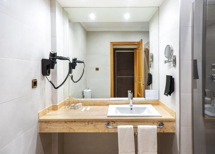 Hotel Mainake