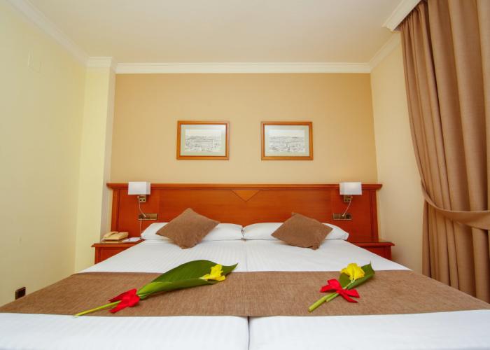 Hotel Mainake