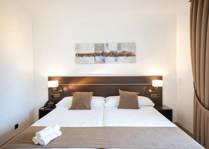 Hotel Mainake