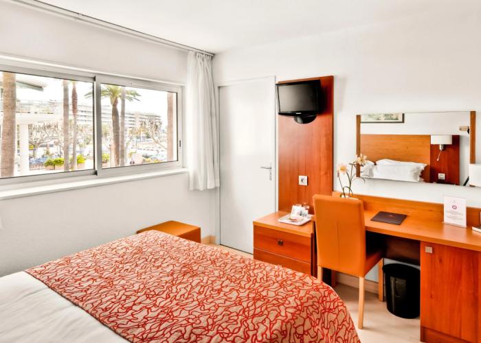 Mercure Saint Raphael Centre Plage