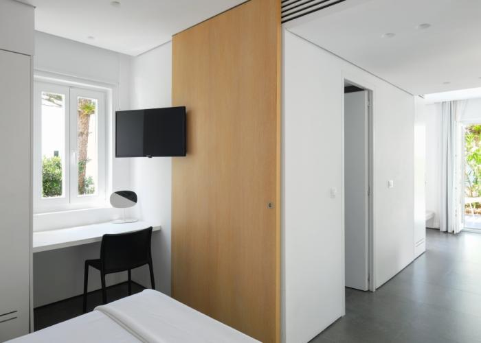 Relux Ios Hotel