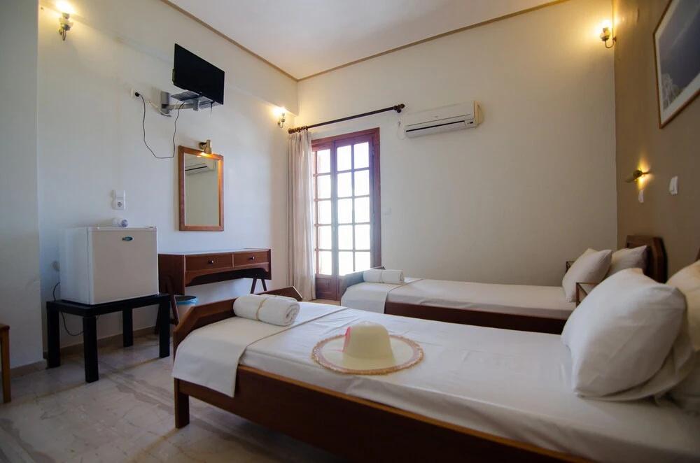 фото Almira Inn