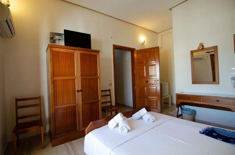 фото Almira Inn