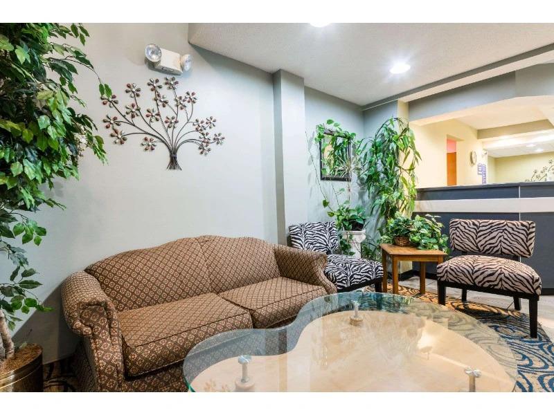 Microtel Inn and Suites Riverside