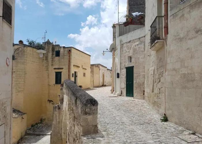 Il Vialetto Nei Sassi