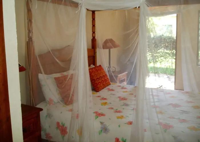 Nkhudzi Beach Lodge