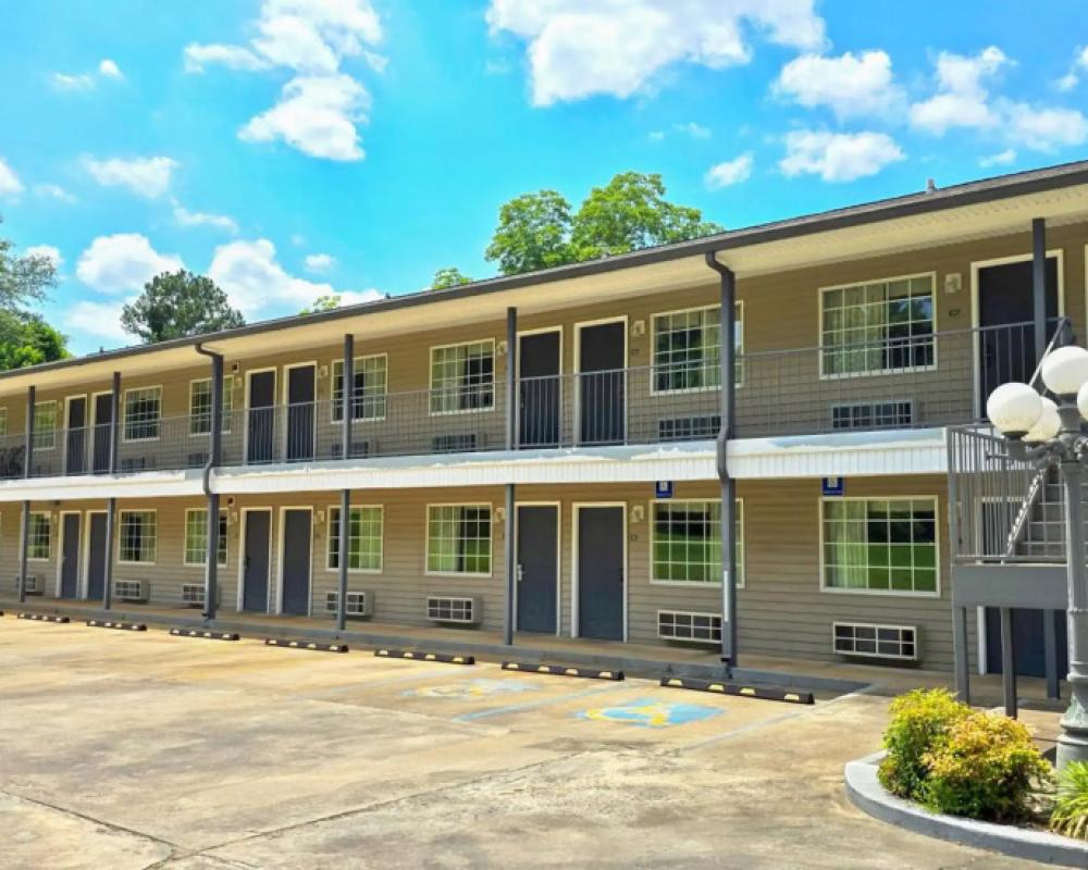 Meriwether Country Inn