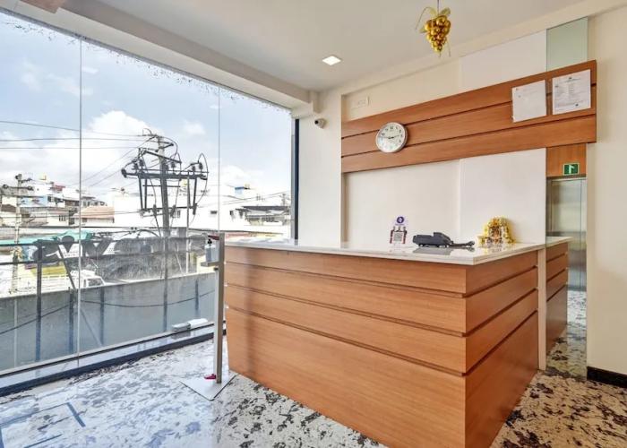 Itsy Hotels Shrey'S Inn Mallandur Road