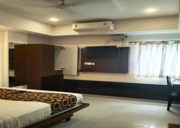 Silver Suite