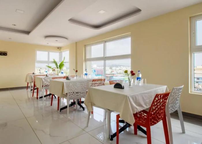 Treebo Jaguar Comforts, 3 Kms From Mahatma Gandhi Park