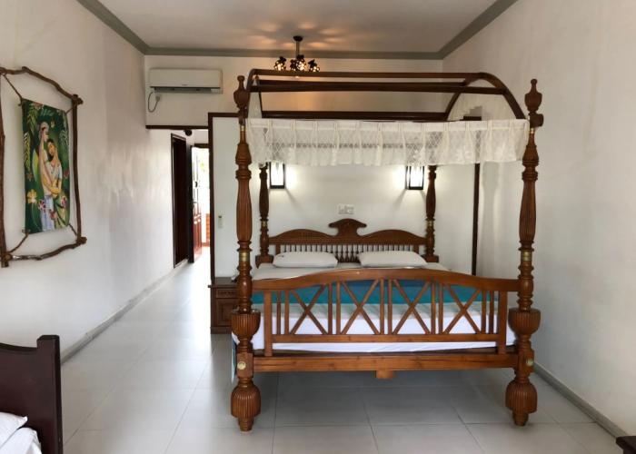 Wunderbar Beach Hotel