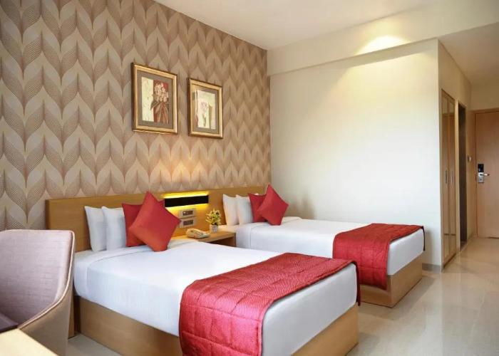 Click Hotel Junagadh