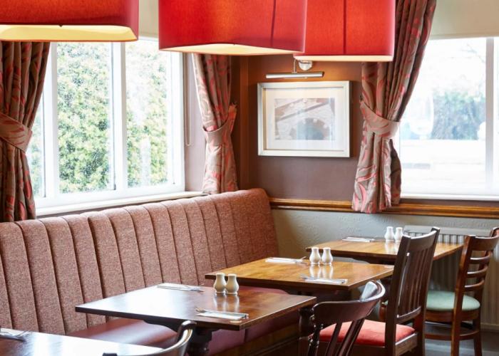 The Longshoot Hotel by Greene King Inns