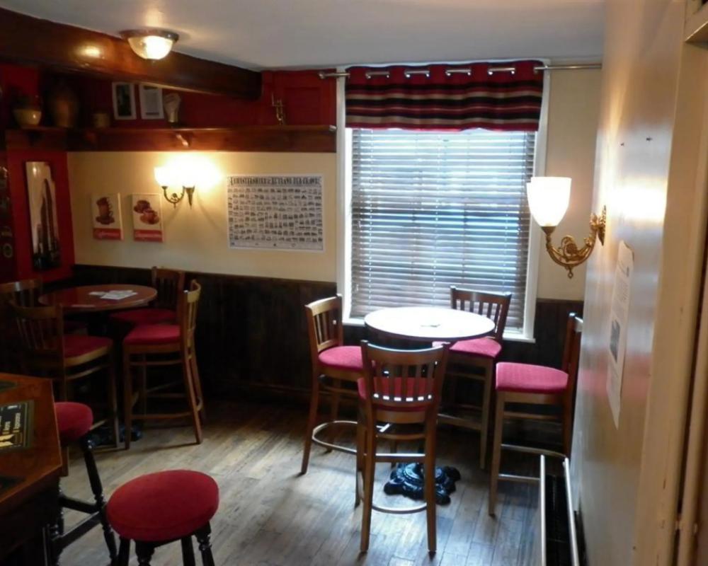 фото Dixie Arms