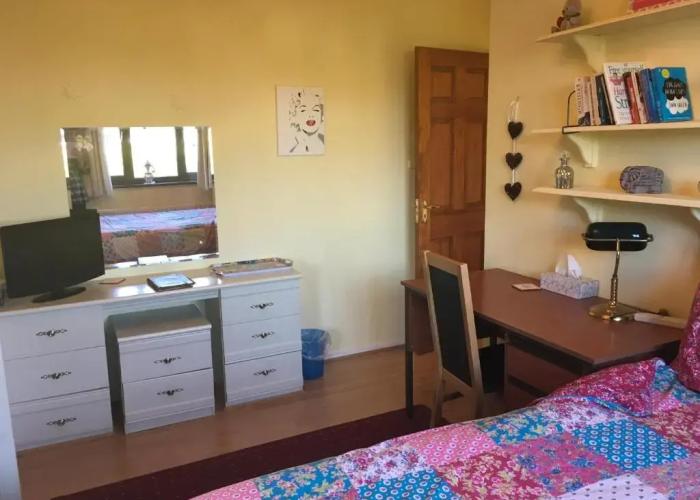 The Cedars House B&B