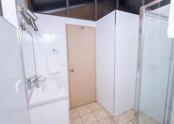 All Travellers Motor inn