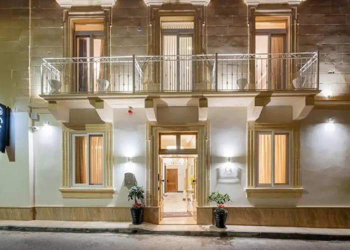 C4 Retreats by Georges Boutique Living