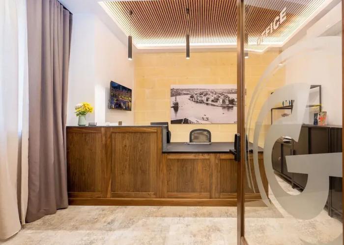 C4 Retreats by Georges Boutique Living