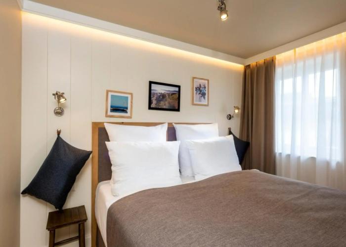 LOEV - VELA Hotel