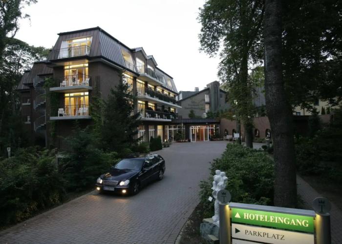 Waldhotel Tannenhäuschen