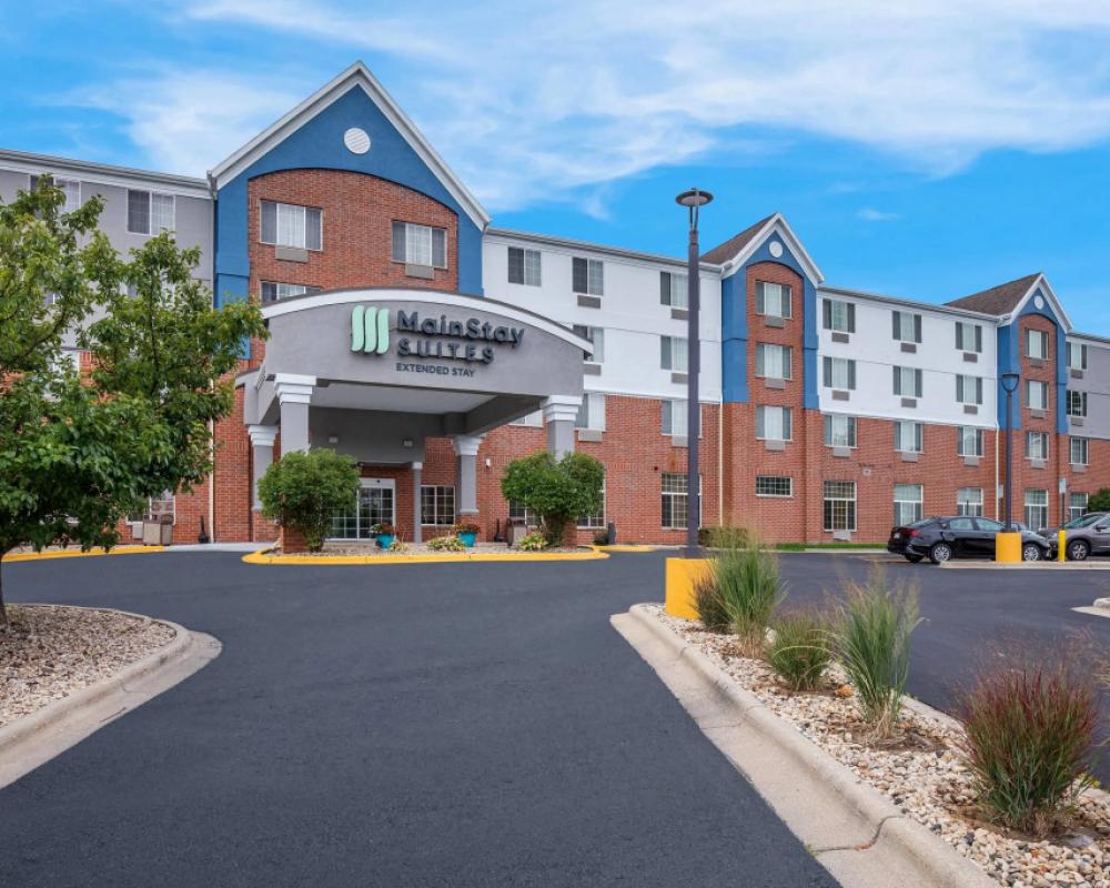 MainStay Suites Fitchburg - Madison