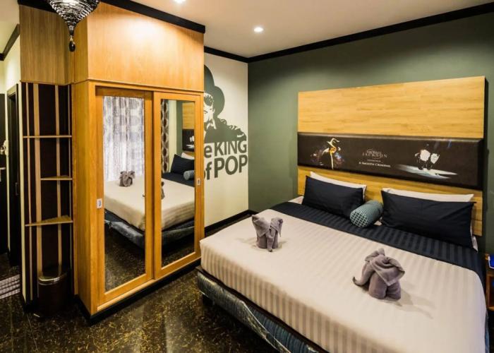 The River Scene Hotel