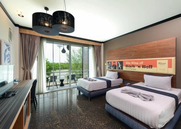 The River Scene Hotel