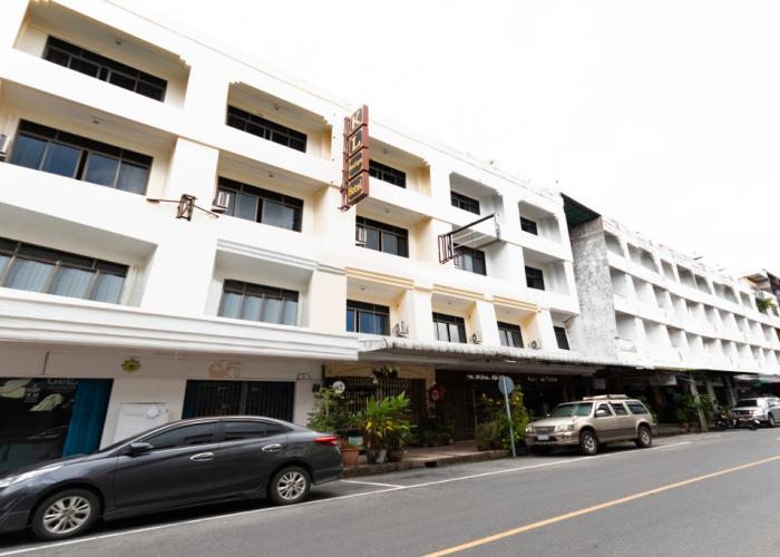 OYO 1118 K L Boutique Hotel (Vaccinated Staff)