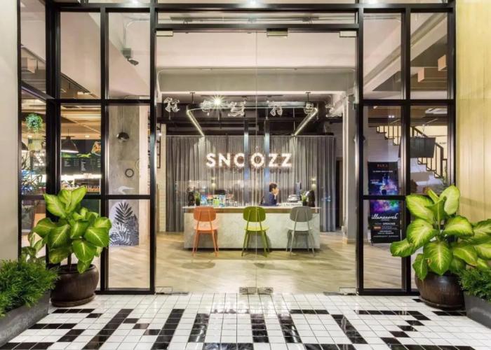 Snoozz Hotel - Hostel