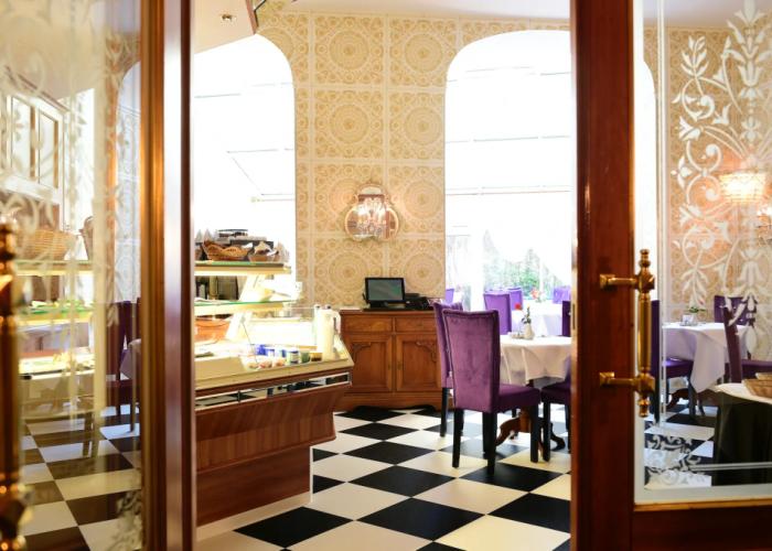 Hotel Alexandra