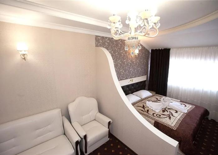 Kristall Palas Hotel