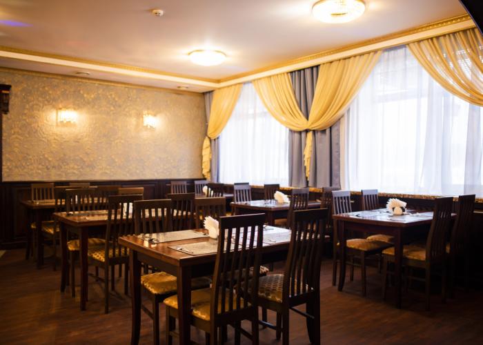 Oktyabr'skaya Hotel