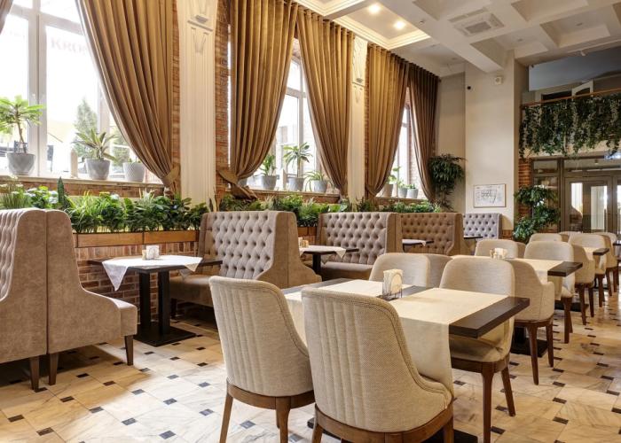 Gubernator Hotel