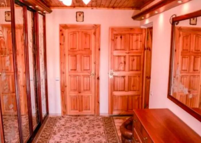 Tatyana's House s banej i bassejnom