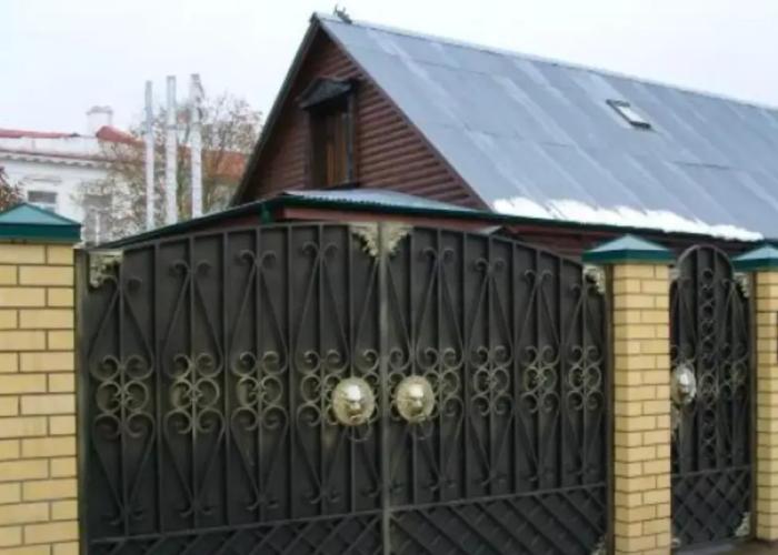 Tatyana's House s banej i bassejnom