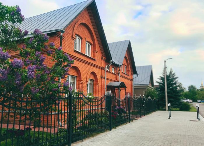 Volshebny Sad Guest House