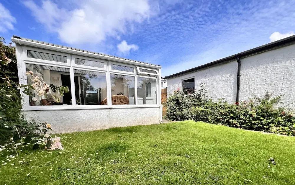 'blue Sky' 2 Bedroom Enclosed Garden Parking, Wifi