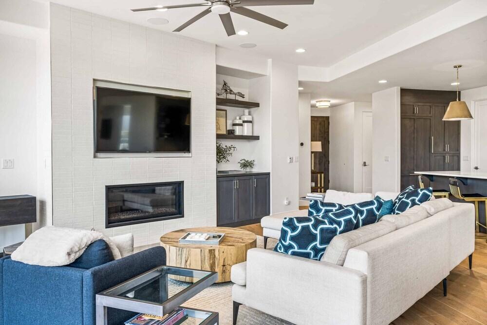 Snow Canyon Sanctuary #8 4 Bedroom Home