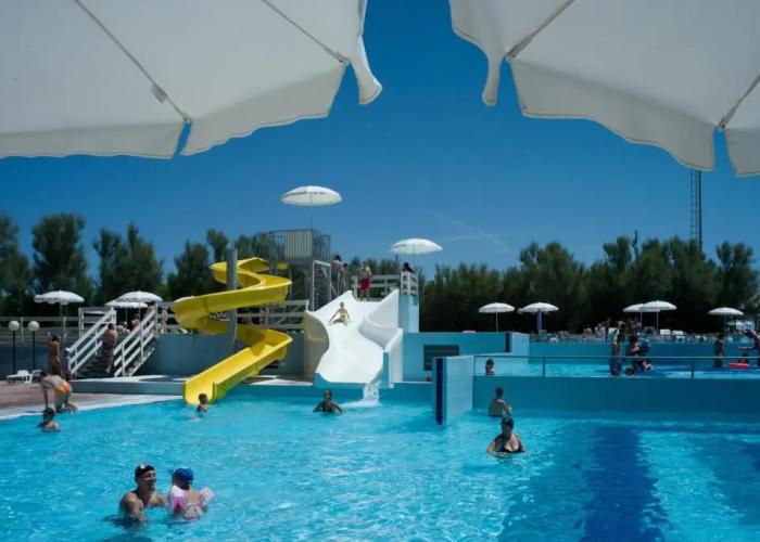 Isamar Holiday Village