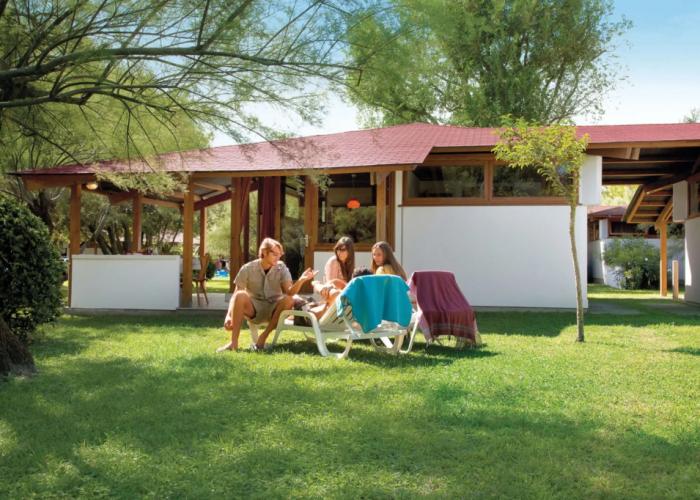 Isamar Holiday Village