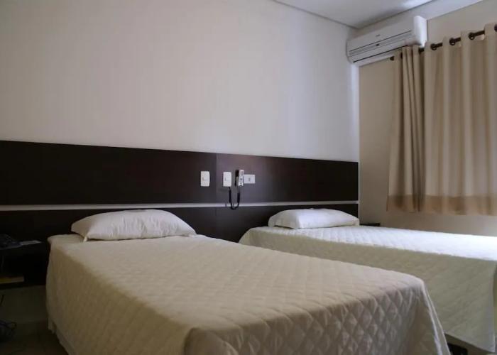 Cristal Palace Inn