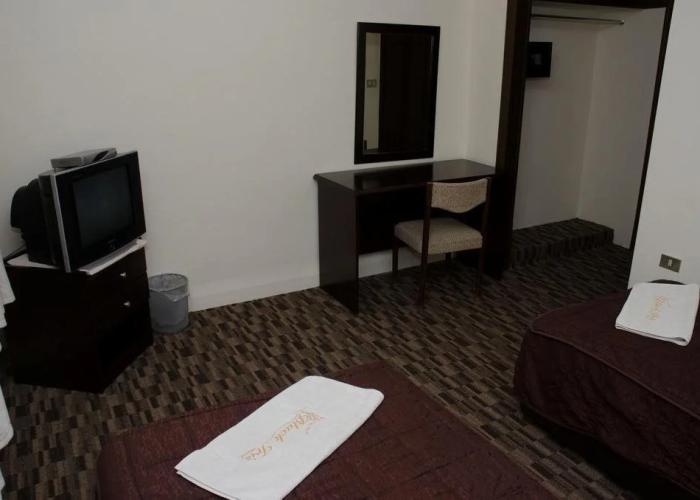 Black Iris Hotel