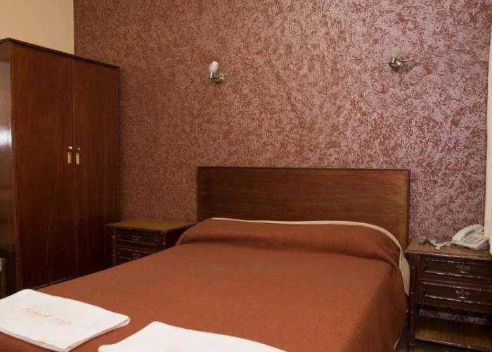 Black Iris Hotel