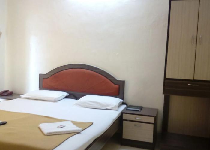 Hotel Shelter Palace