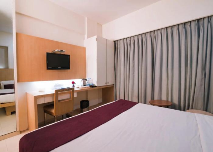 Hotel Monarch Guestline in MIDC Rabale, Navi Mumbai