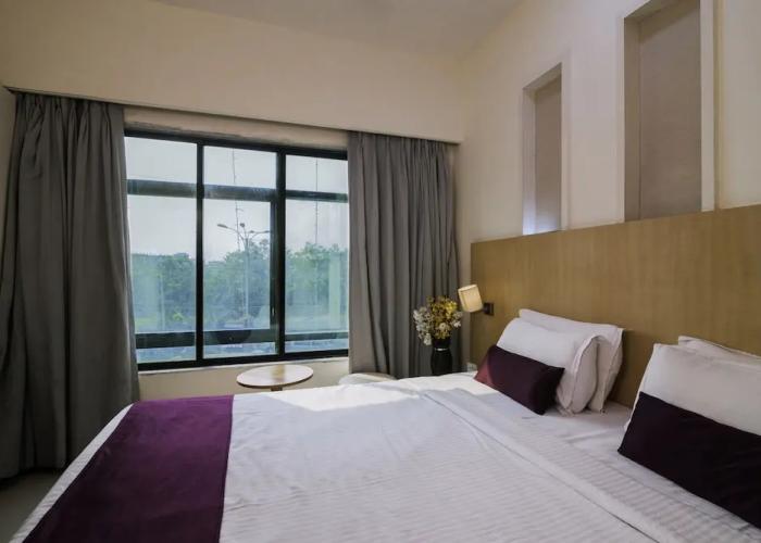 Hotel Monarch Guestline in MIDC Rabale, Navi Mumbai