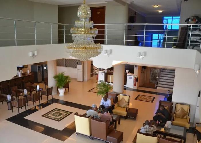 Nobila Airport Hotel