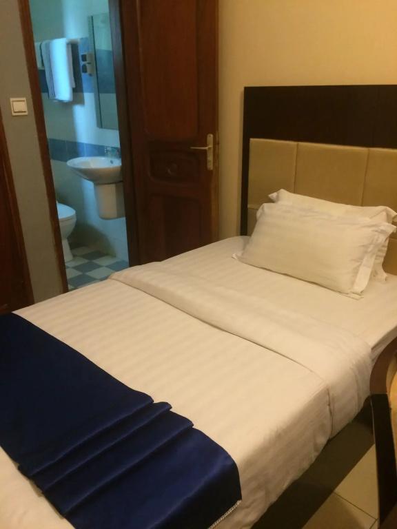 фото Sun Beach Hotel