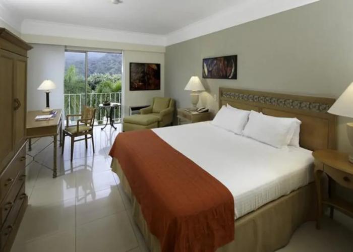 Hotel Estelar Altamira