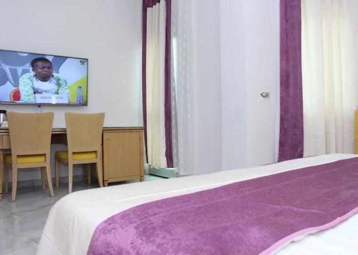 Paradisia Hotel